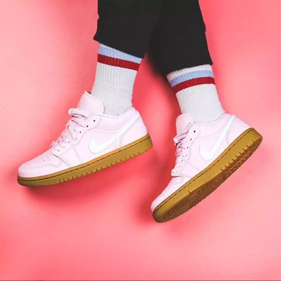 Nike Air Jordan 1 Low "Arctic Pink DC0774-601 - Picture 1 of 14